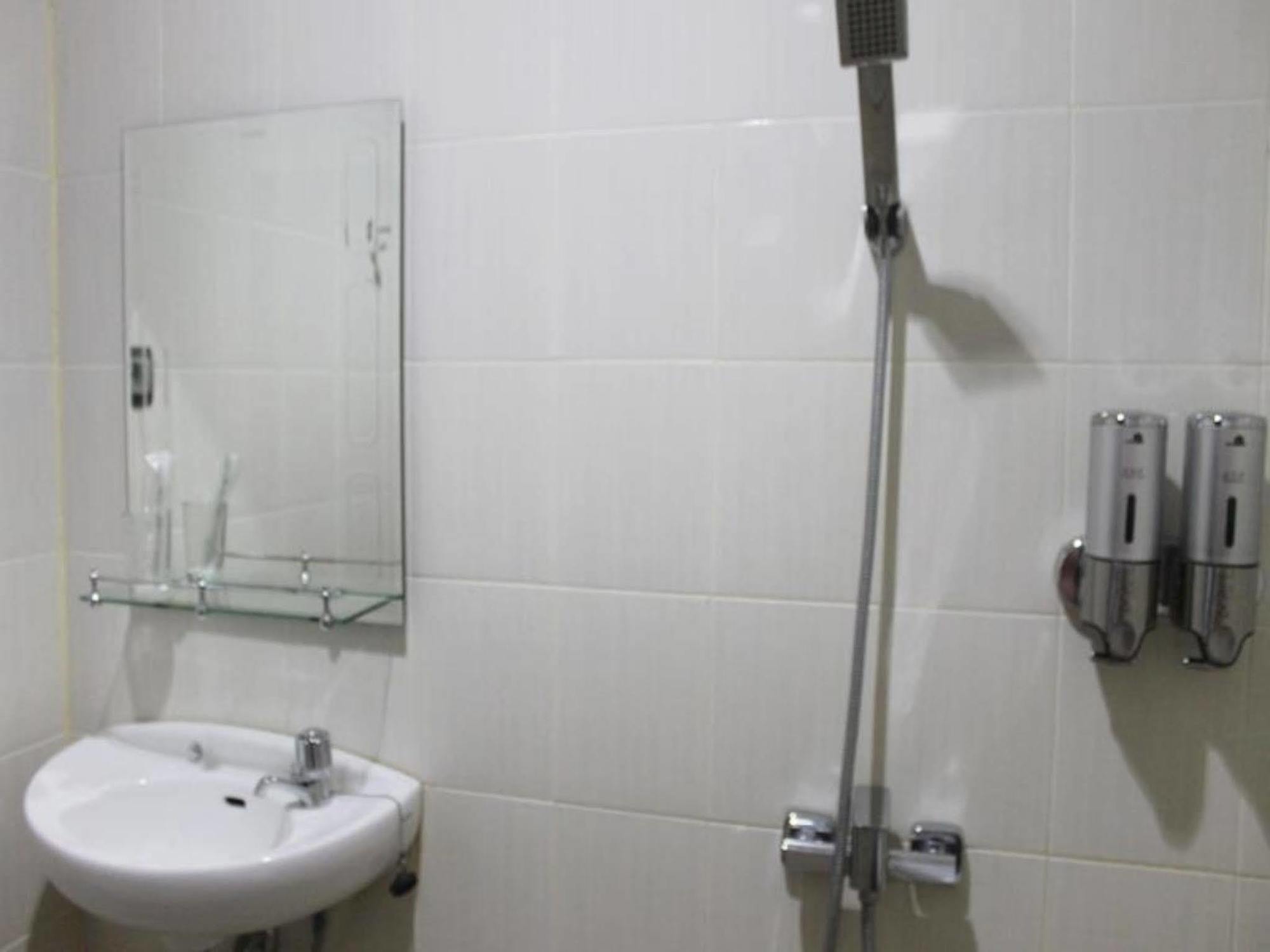 Guardian Family Hotel Sorong Eksteriør bilde